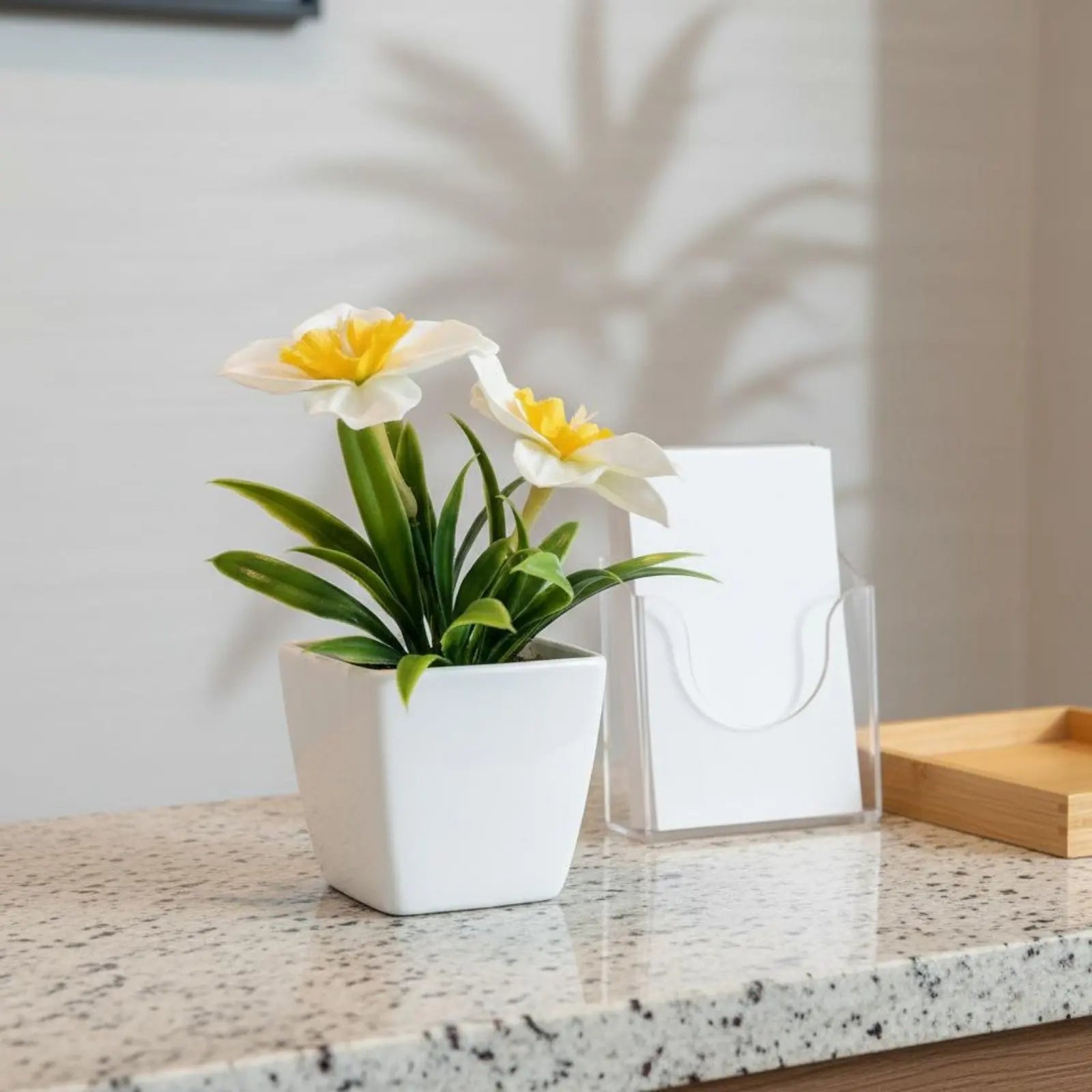 Fake Daffodil in Pot Nordic Design Potted Artificial Daffodils Artificial Daffodil Plant Long-Lasting House Decoration